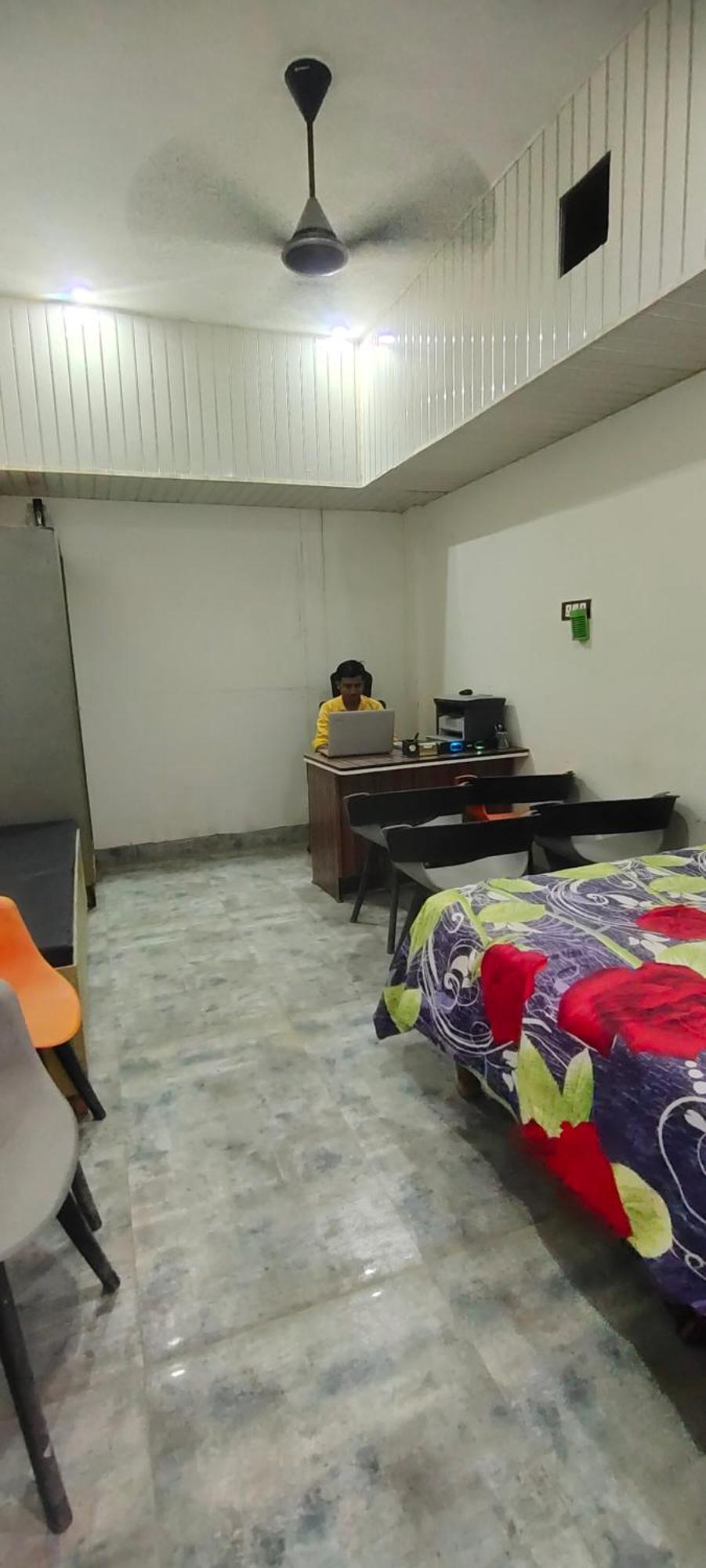 Hotel Swastik Residency Fatehpur  Екстериор снимка